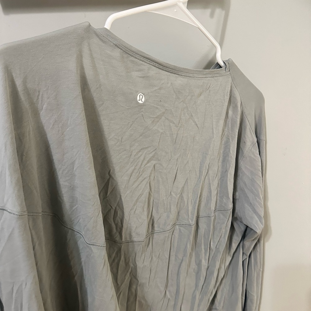lululemon athletica women’s Gray Shirt